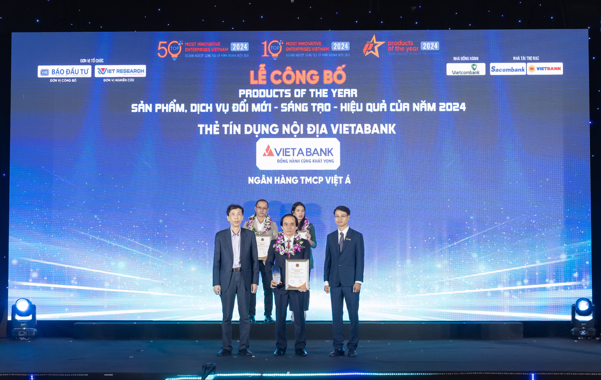 VIETABANK VINH DỰ NHẬN GIẢI THƯỞNG TOP 100 SẢN PHẨM DỊCH VỤ ĐỔI MỚI SÁNG TẠO CỦA NĂM 2024