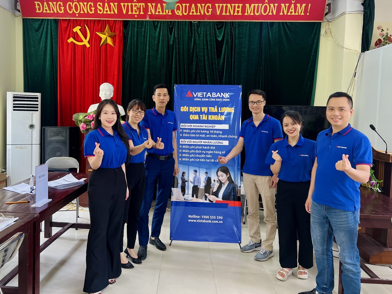VIETABANK ĐỒNG HÀNH CÙNG UBND PHƯỜNG THƯỢNG THANH TRIỂN KHAI CHI TRẢ LƯƠNG HƯU QUA TÀI KHOẢN CHO NGƯỜI DÂN