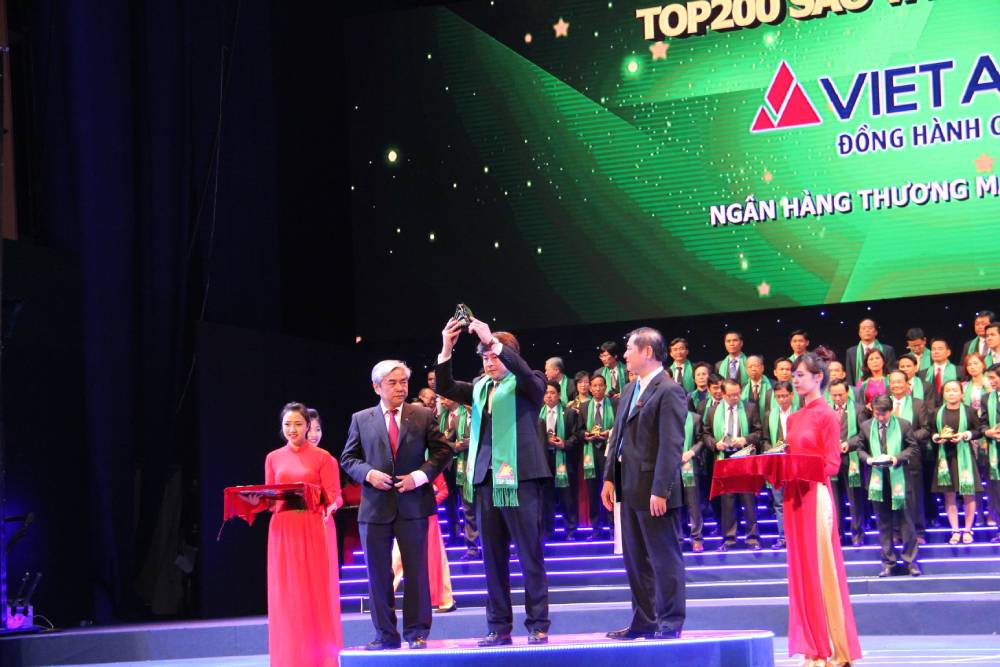 VietABank vinh dự nhận giải thưởng Sao Vàng Đất Việt 2015